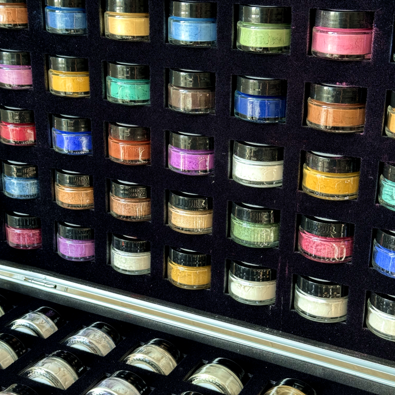 LET'S MAKE BEAUTY PIGMENT REFERENCE KIT