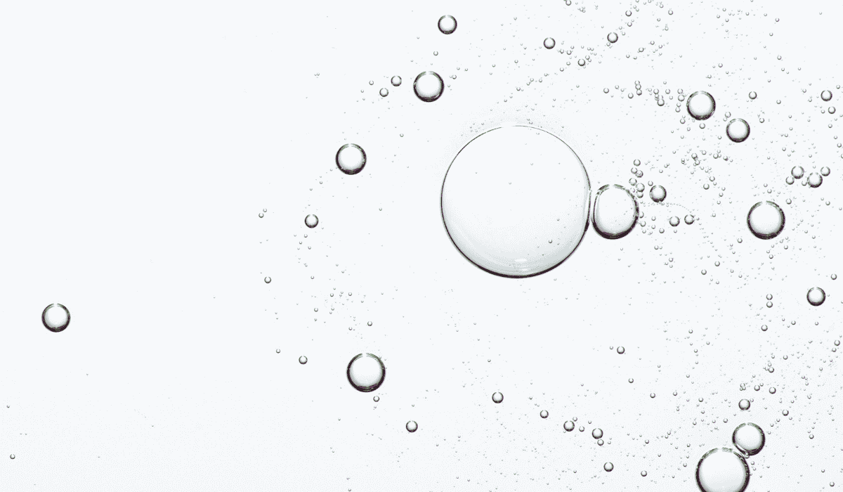 6 Proven Benefits of Squalane for Skin: Hydration, Barrier Support & More