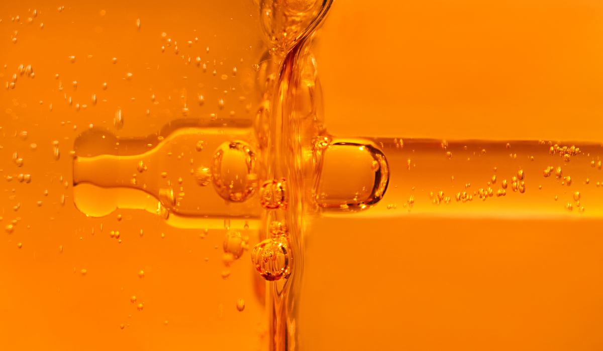How to Make a Vitamin C Serum: Formulating a Luminous Skin Serum